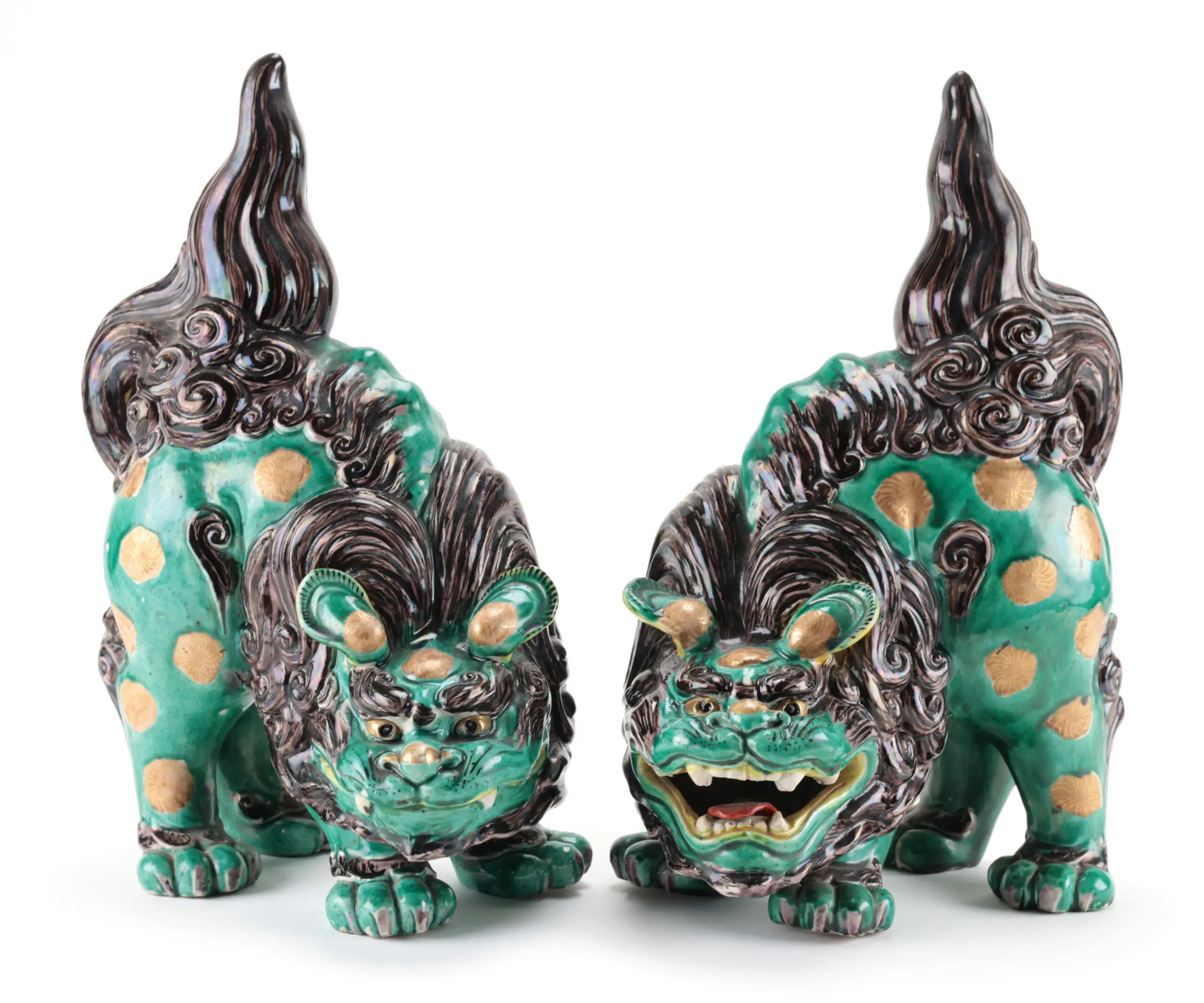 Paar Japanse Kutani foo dogs – 19e eeuw – groen en goud glazuur – detailfoto