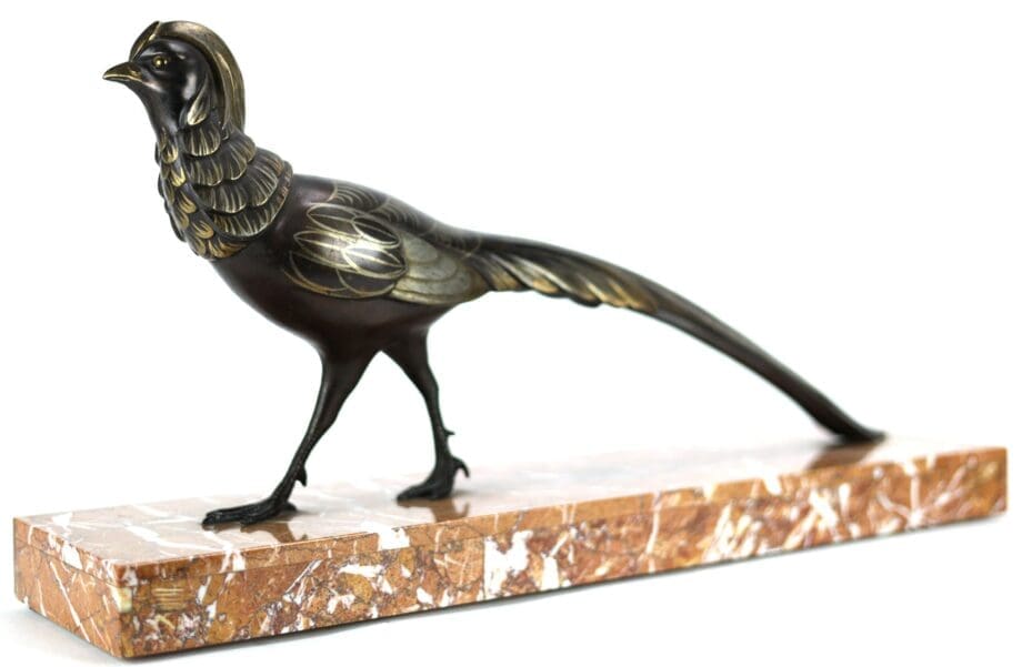 Scultura Art Déco raffigurante un fagiano dorato – Salvatore Melani (1902–1934) – bronzo su marmo – Vergulde Kat
