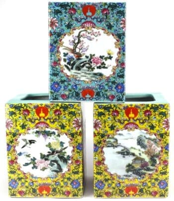 Ensemble de 3 pots à pinceaux en porcelaine chinoise, style Yongzheng du XIXe siècle – photo de détail