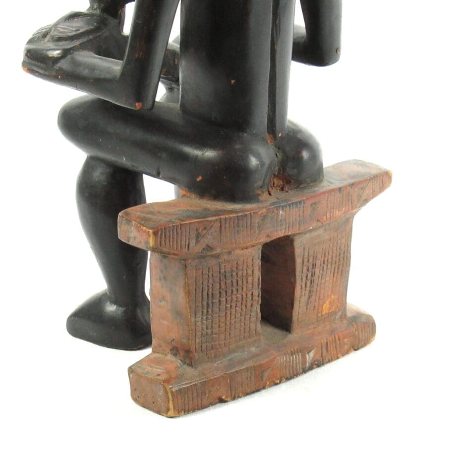 Akan Ashanti vruchtbaarheidsbeeld met kind – Ghana – 50 cm – Vergulde Kat