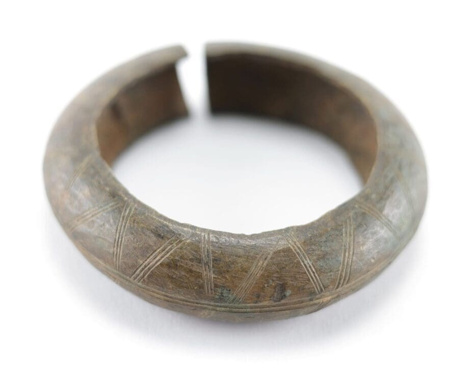 Set aus zwei Armbändern aus Manilla-Bronze – Westafrika – 19./20. Jahrhundert – Vergulde Kat
