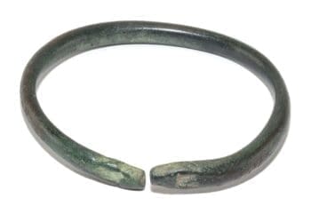 Manilla bronzen armband – West-Afrika – 19e/20e eeuw – detailfoto