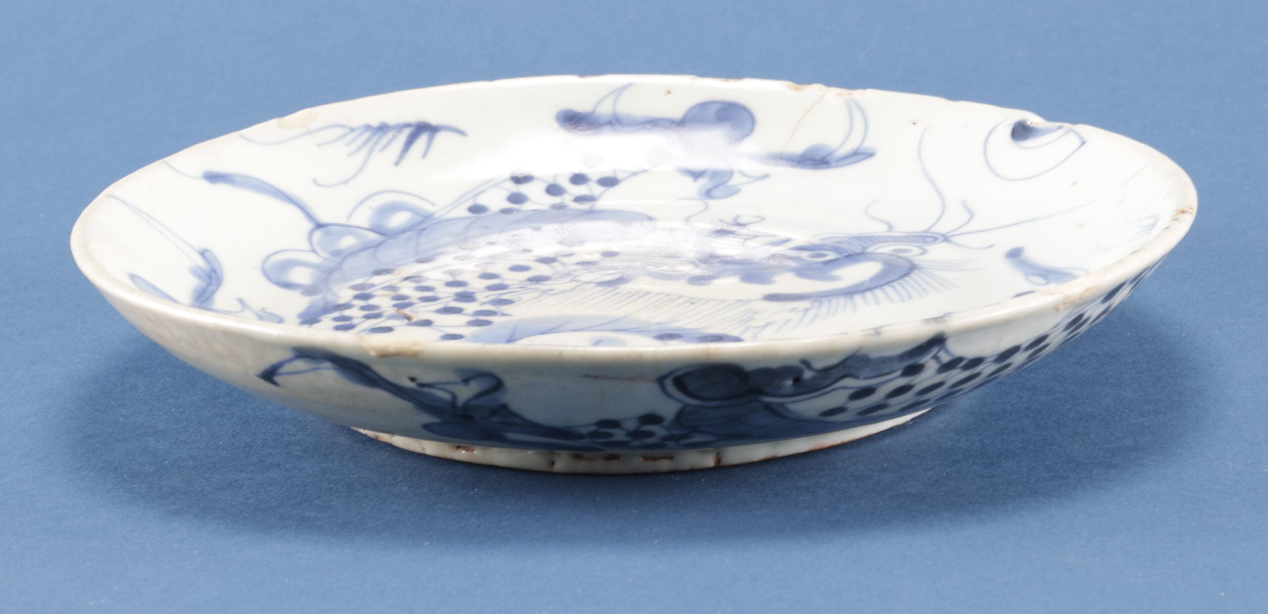 Blauw-wit Chinees drakenbord 17de eeuw – Transitional, gemerkt He Ji – detailfoto