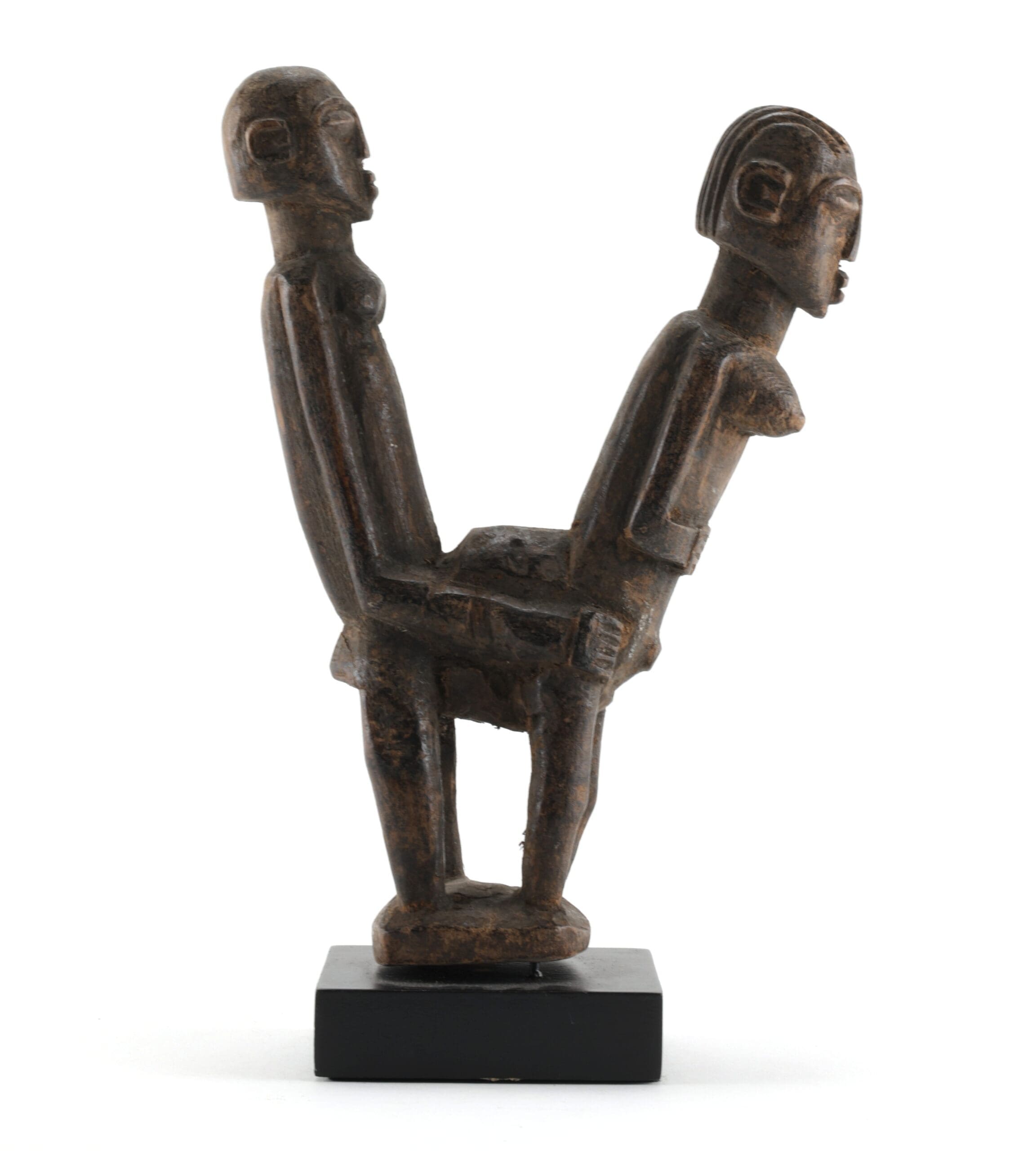 Lobi Bateba Betise statue of a couple - Burkina Faso - detail photo