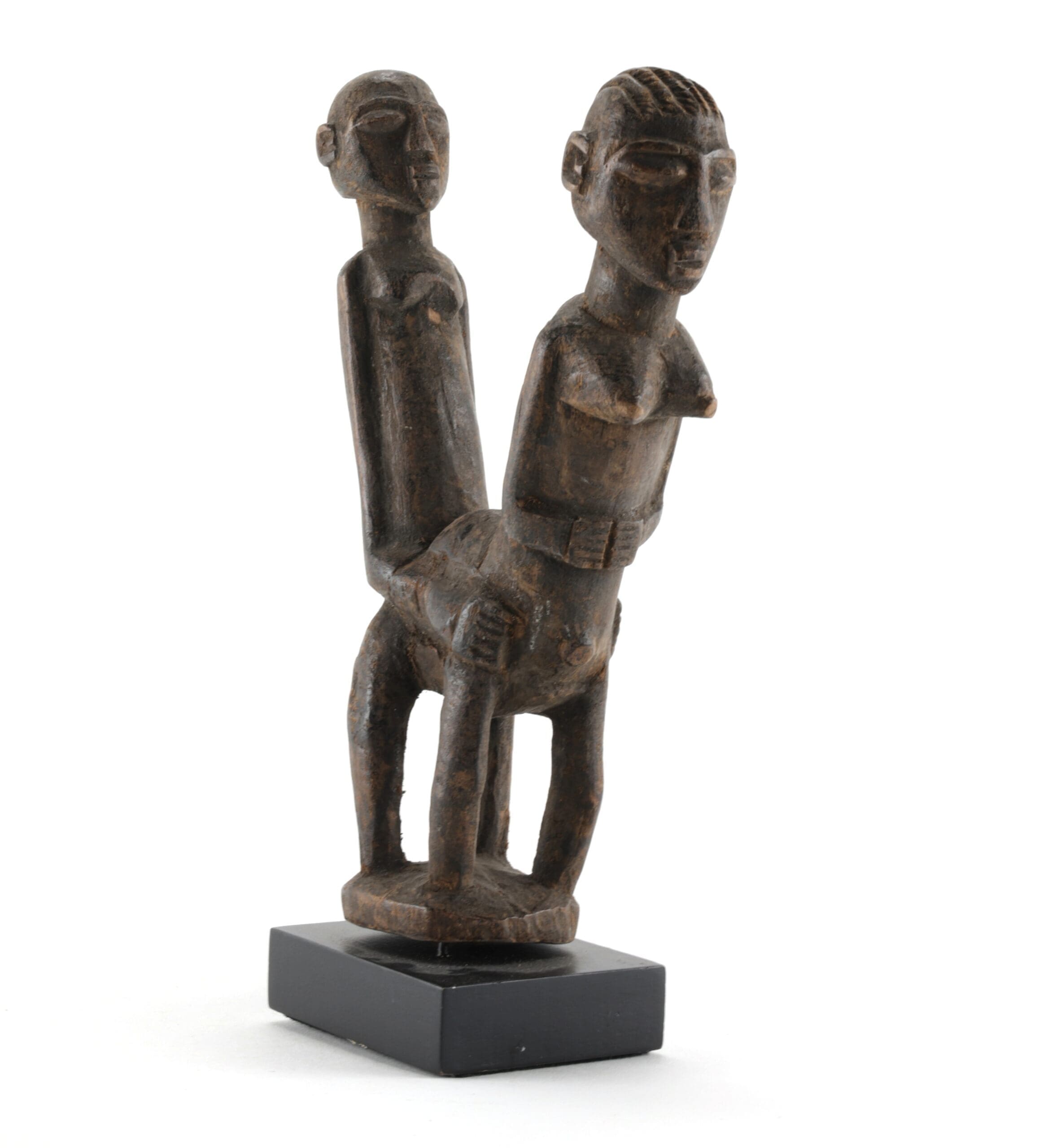 Lobi Bateba Betise statue of a couple - Burkina Faso - detail photo