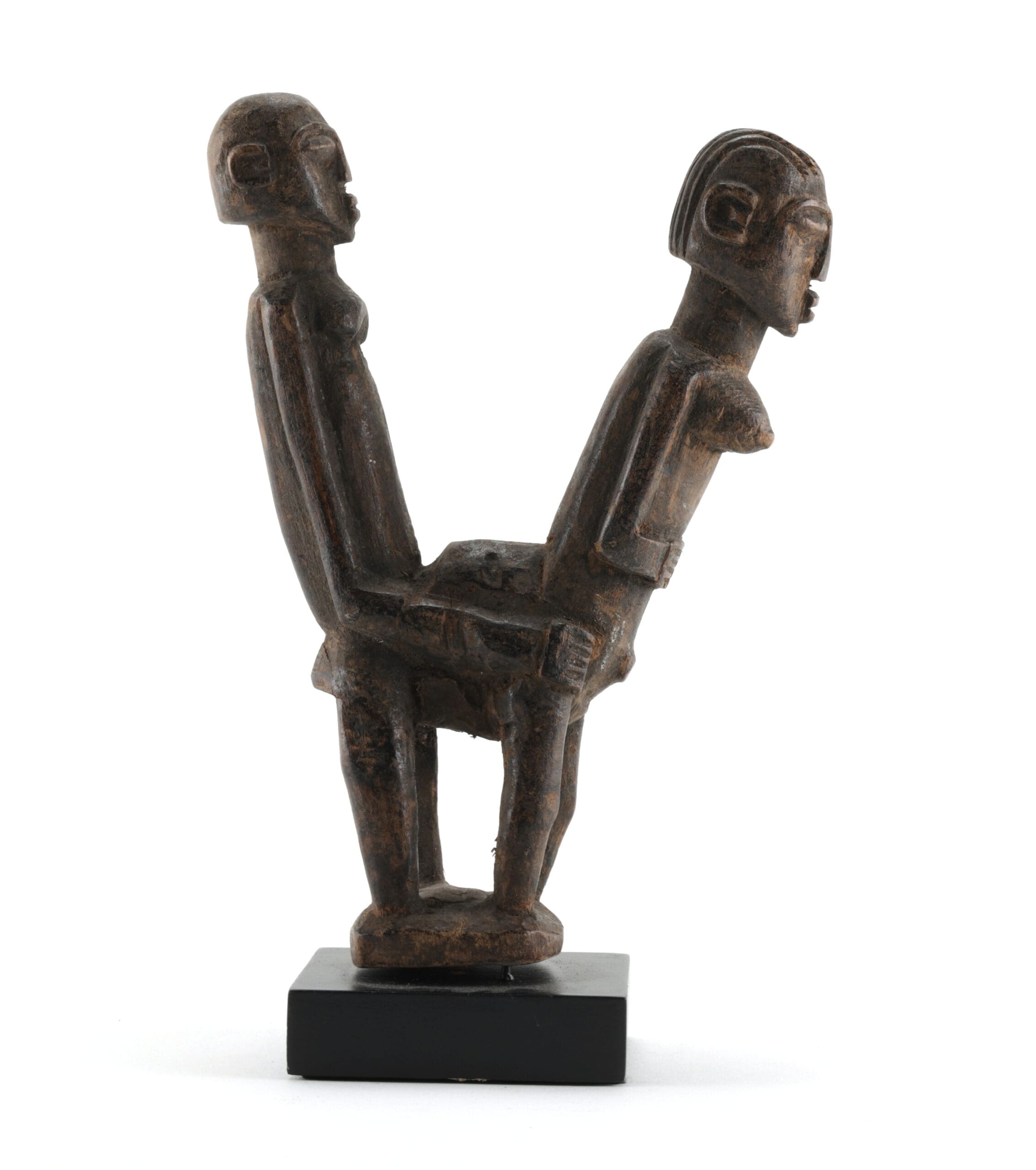 Lobi Bateba Betise statue of a couple - Burkina Faso - detail photo