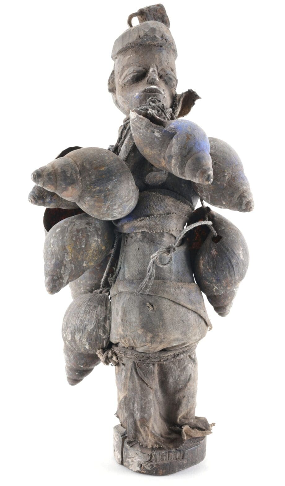 Fon sculpture with shells, textile and lock - Benin, 1960-1970 - Vergulde Kat