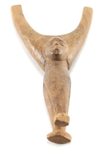 Lobi katapult van een man – Burkina Faso – tribale kunst – detailfoto
