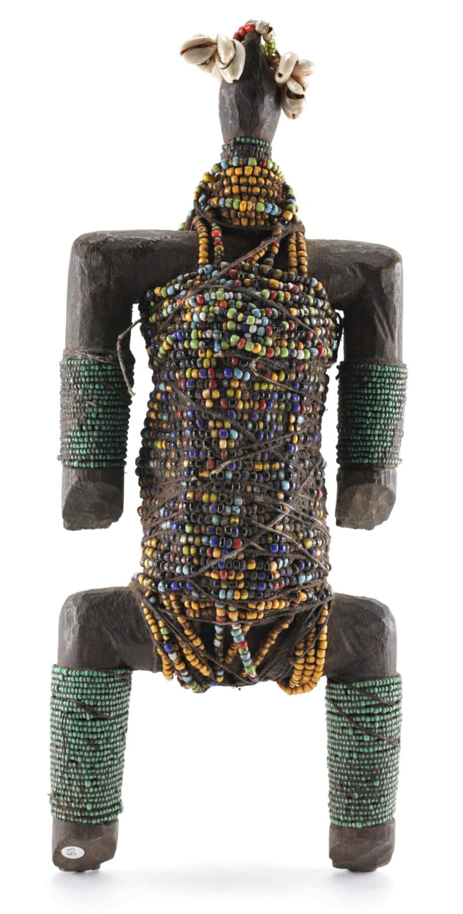 Large Namchi doll with beaded decoration - Cameroon - Vergulde Kat