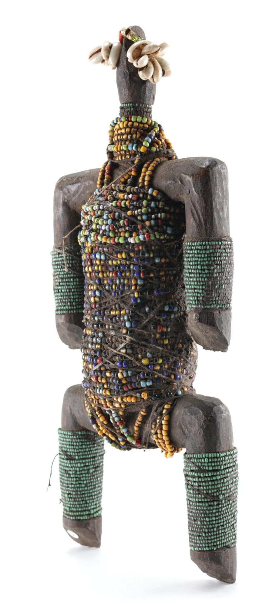 Large Namchi doll with beaded decoration - Cameroon - Vergulde Kat