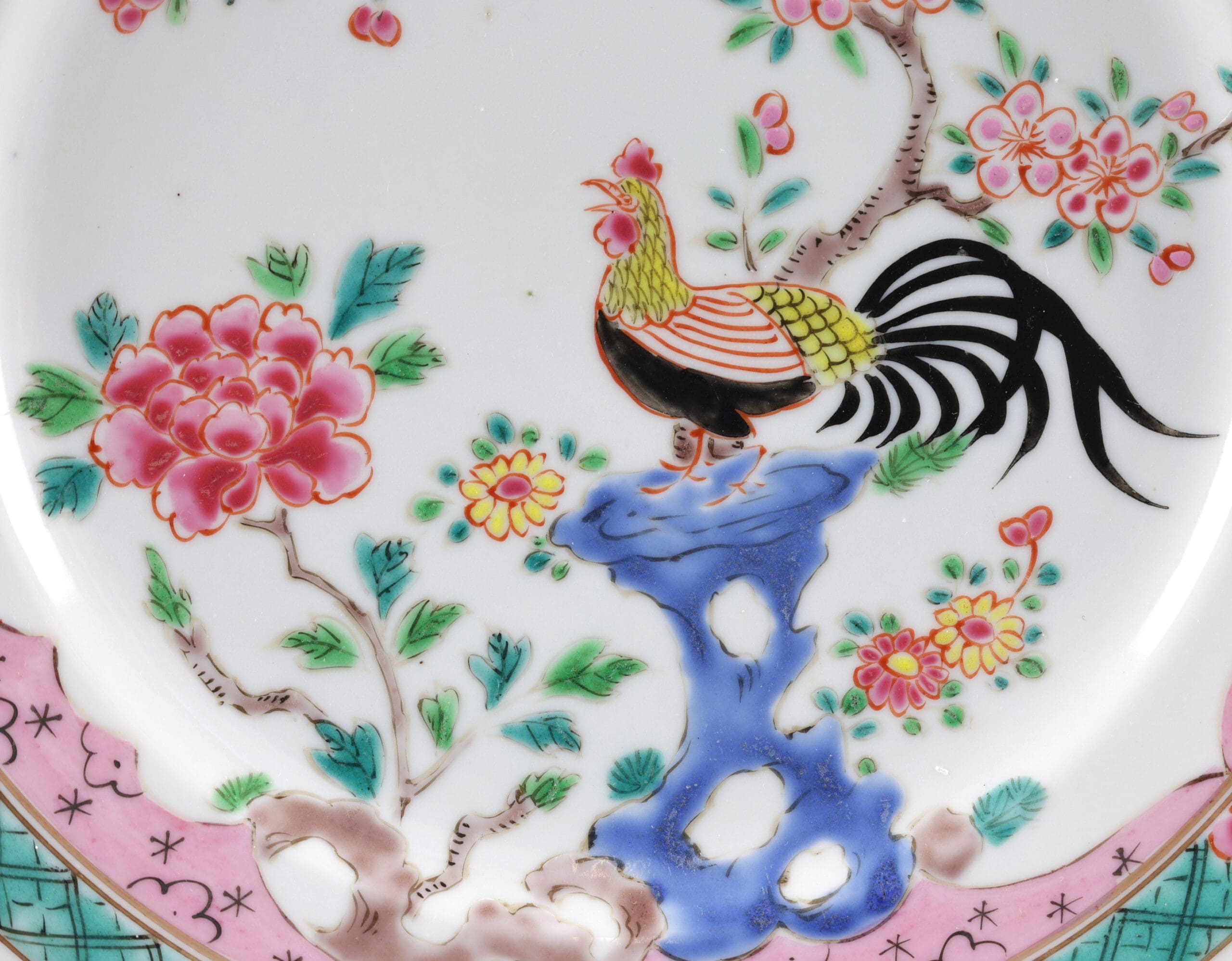 Chinese Famille Rose plate - rooster and blossom - 24 cm - detail photo