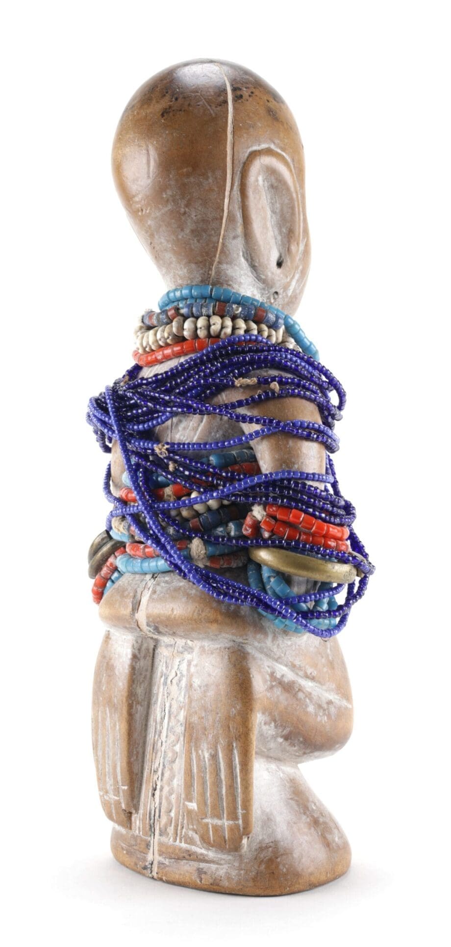 Ewe beeld met kralen en bronzen armbanden – Ghana/Togo – Vergulde Kat