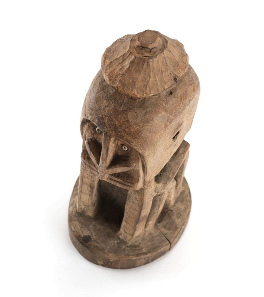 Korwar beeld – Geelvinkbaai, Papoea (Indonesië) – 27 cm – Vergulde Kat