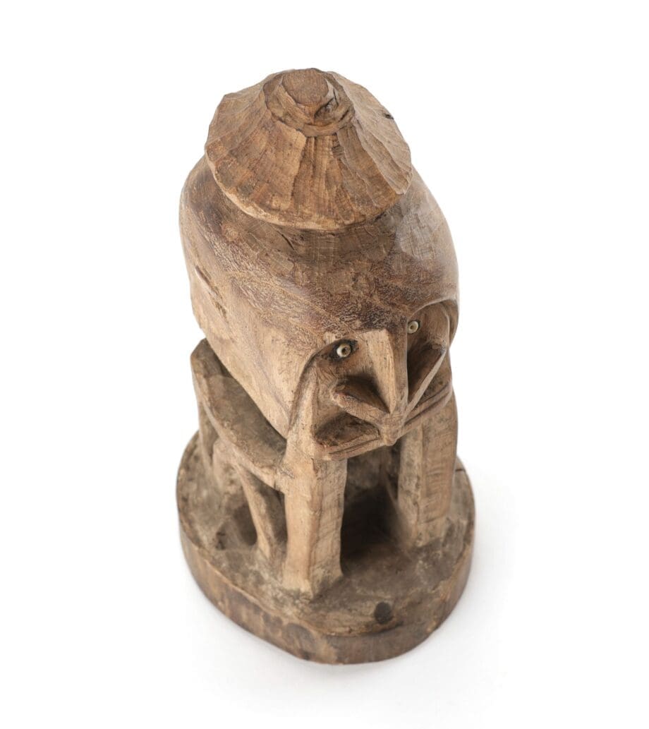 Korwar beeld – Geelvinkbaai, Papoea (Indonesië) – 27 cm – Vergulde Kat