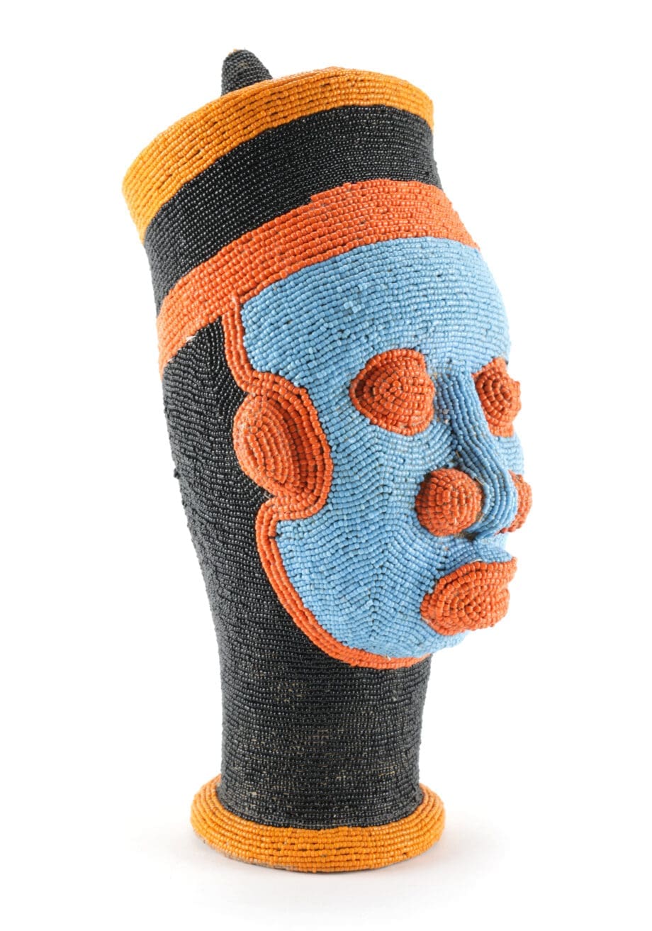 Masque à perles Bamileke – 34 cm, art tribal du Cameroun – Vergulde Kat