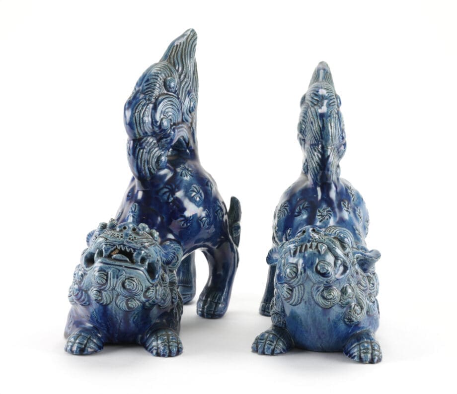 Set van 2 blauwe Japanse Foo Dogs – 19de eeuw keramiek – Vergulde Kat