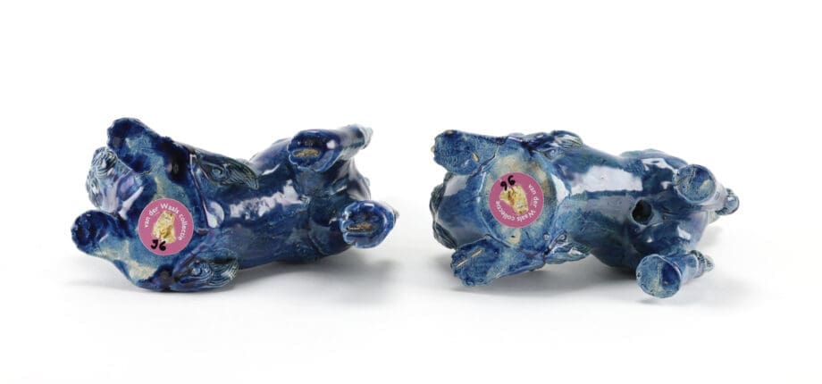 Set van 2 blauwe Japanse Foo Dogs – 19de eeuw keramiek – Vergulde Kat