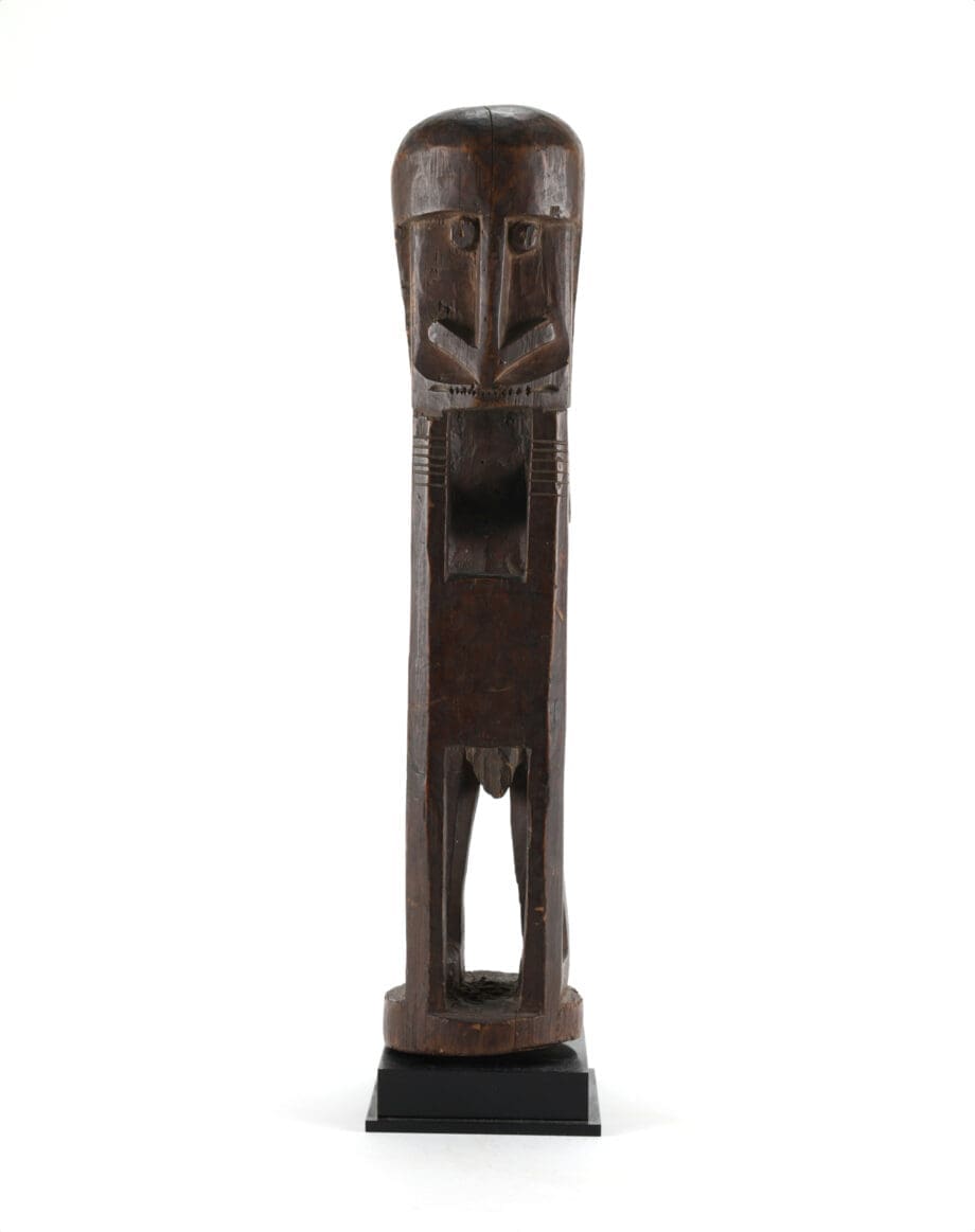 Unique Korwar statue from Geelvink Bay - ex-collection Willem Zwiep - Vergulde Kat