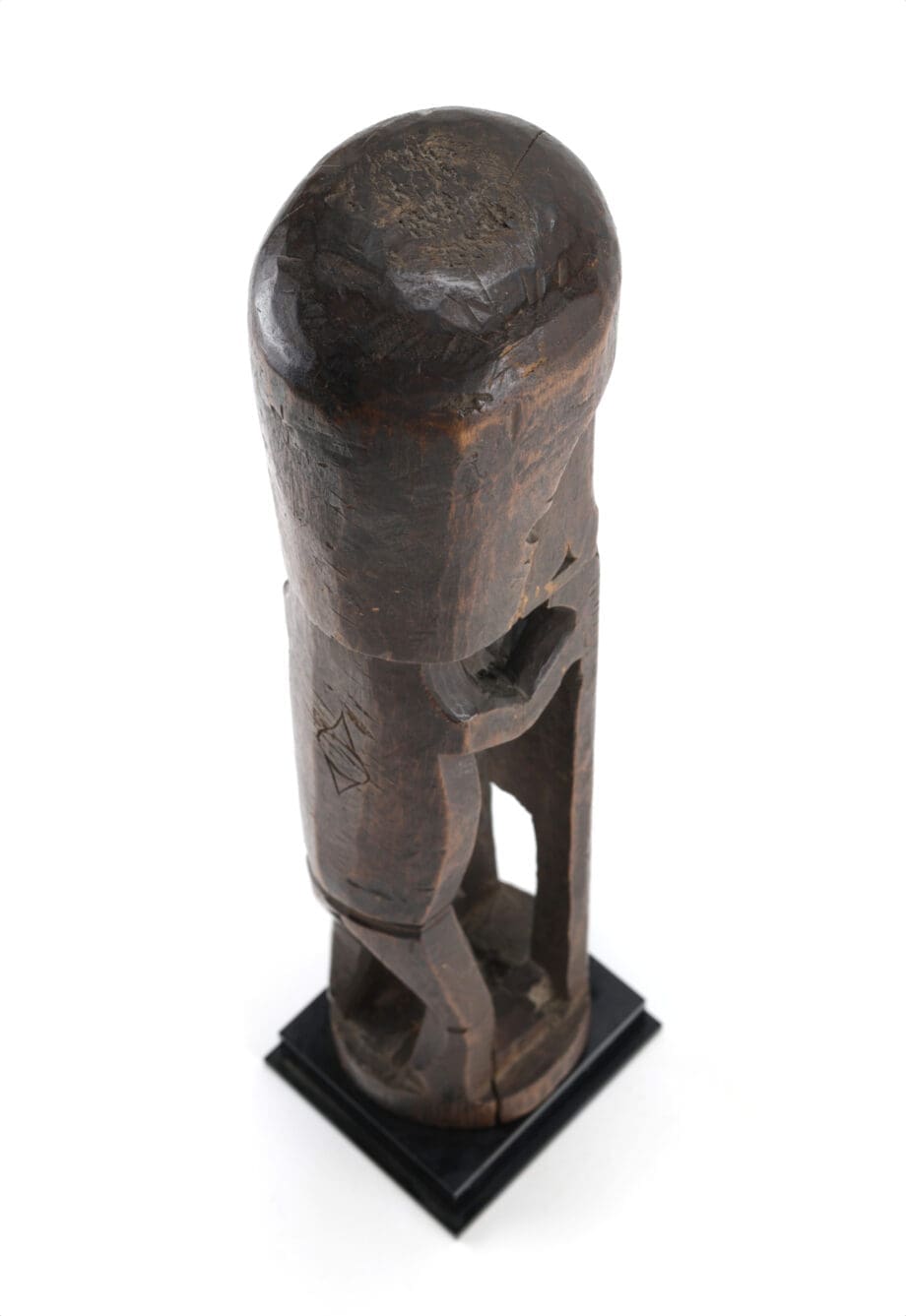 Unique Korwar statue from Geelvink Bay - ex-collection Willem Zwiep - Vergulde Kat