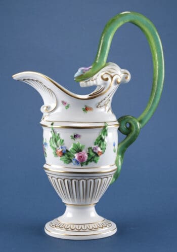Elegant Herend porseleinen kan met slangenhandvat – model 6625C – handbeschilderd meesterwerk uit Hongarije – detailfoto