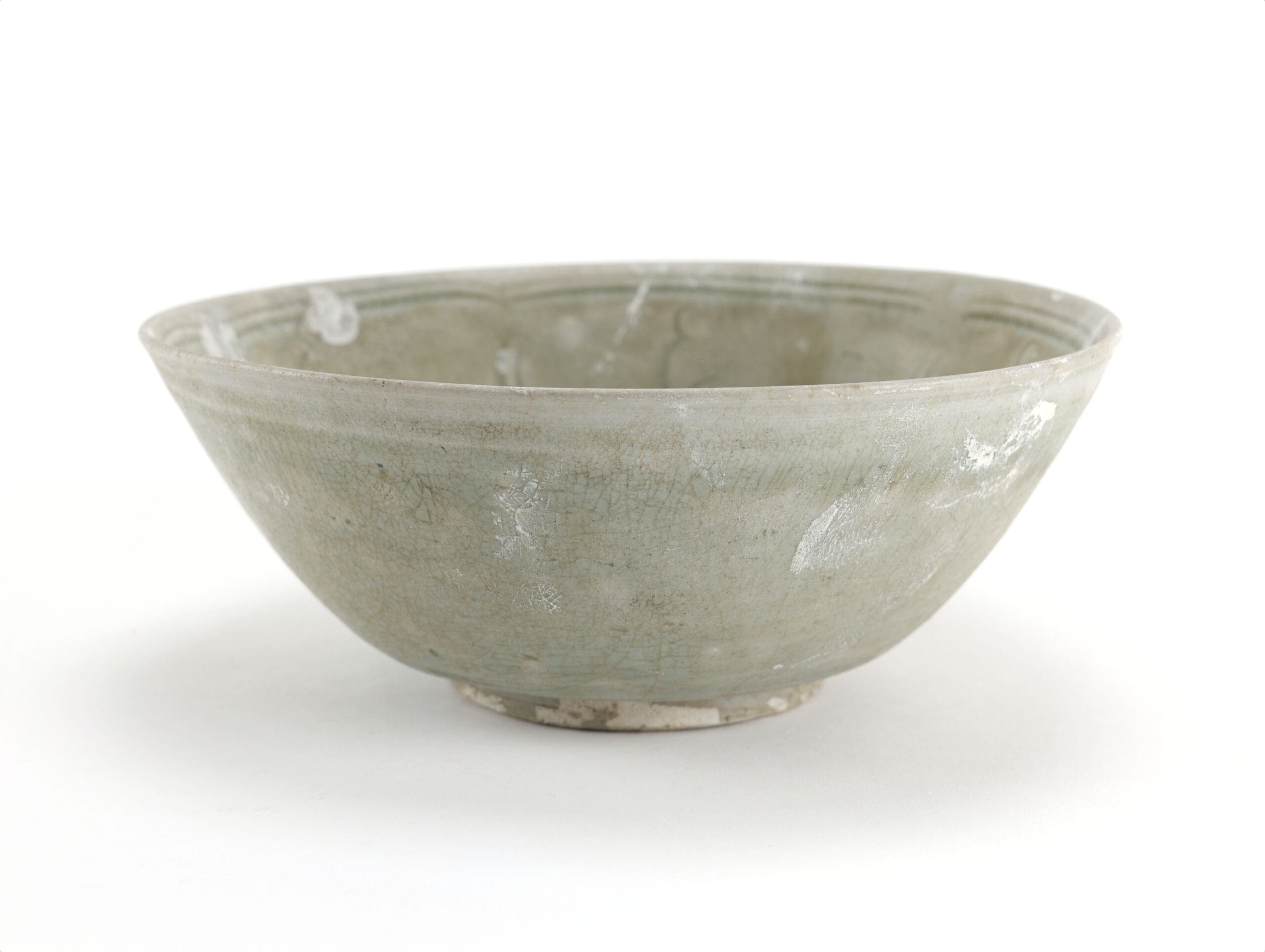 Northern Song celadon bowl with floral decoration - Jepara shipwreck - 19 cm - detail photo