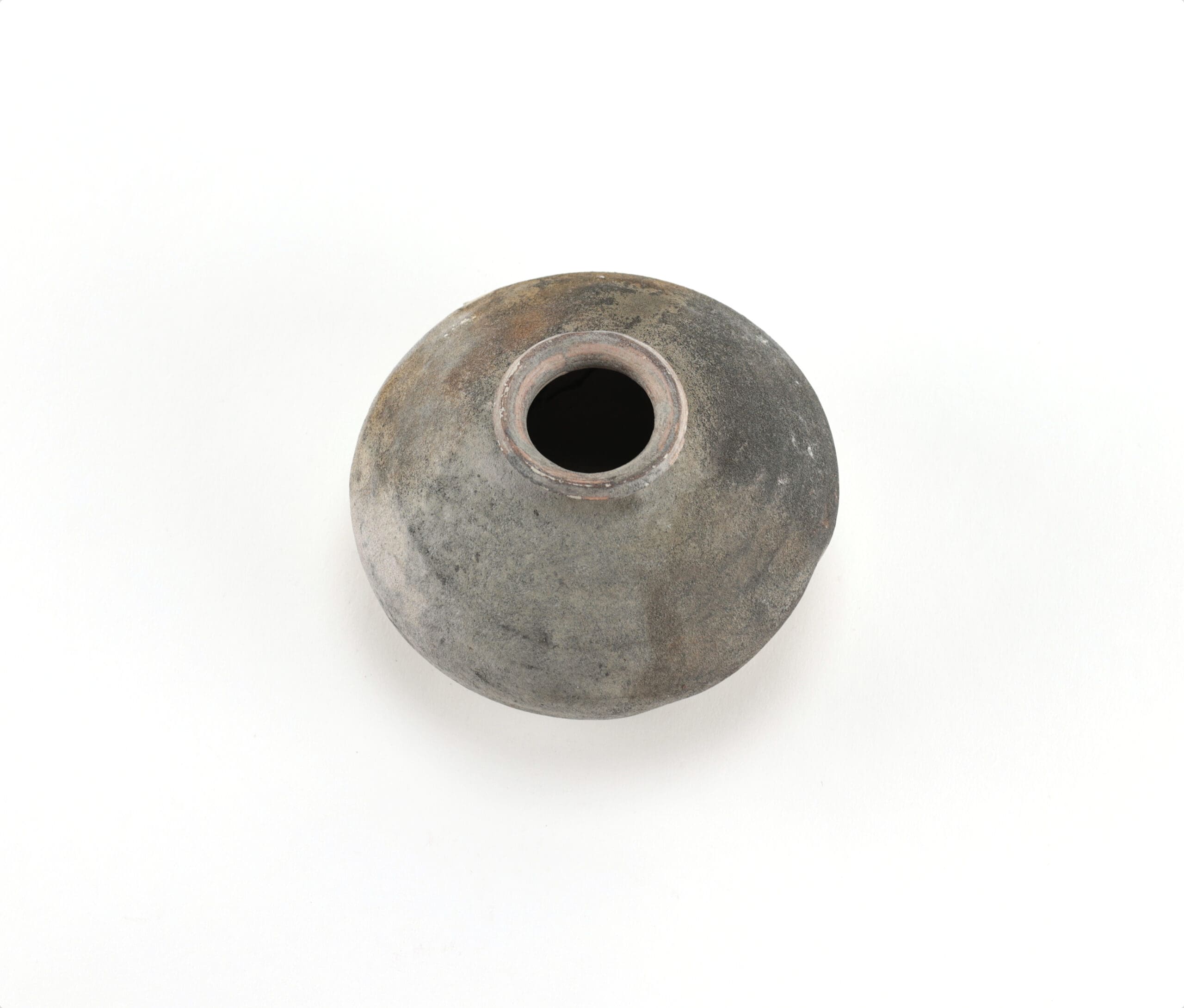 Partially glazed Song jar with signature - Jepara shipwreck - detail photo