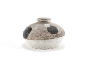 Song dynasty jar with black spots - Jepara shipwreck - detail photo