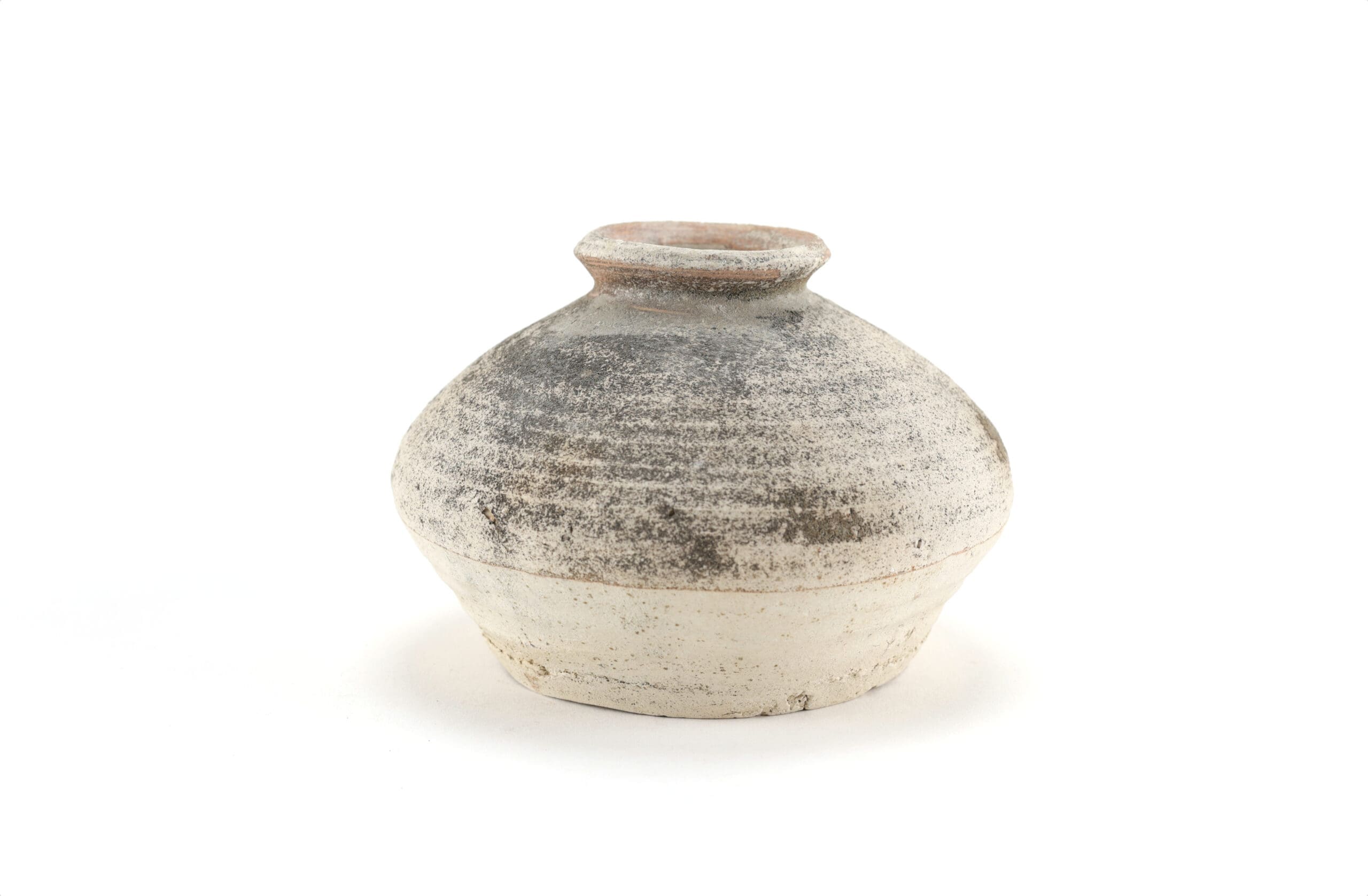Partially glazed Song jar with signature - Jepara shipwreck - detail photo