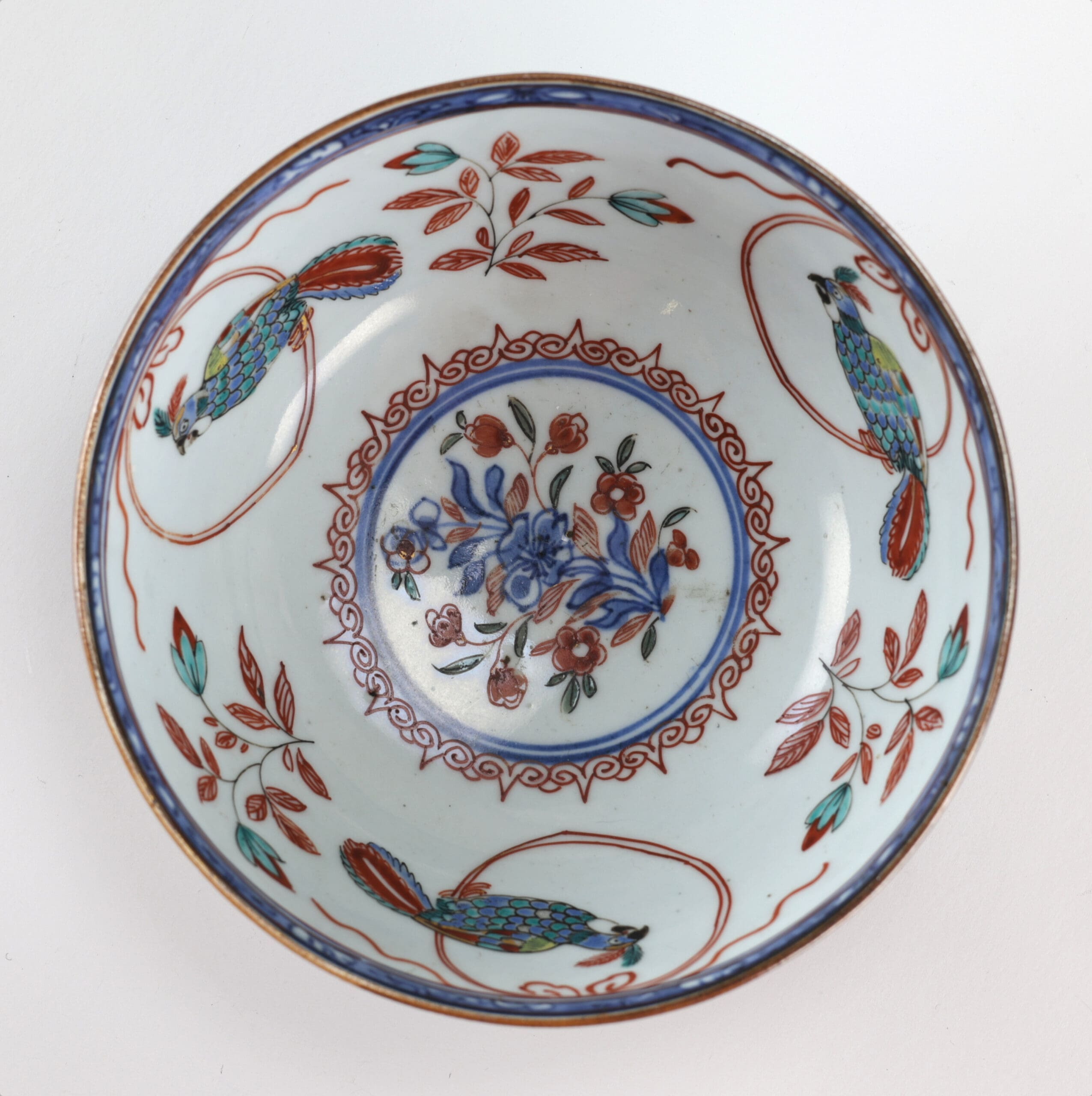Amsterdam Fur bowl with parrots, butterflies and rabbit - China 18th century - detail photo