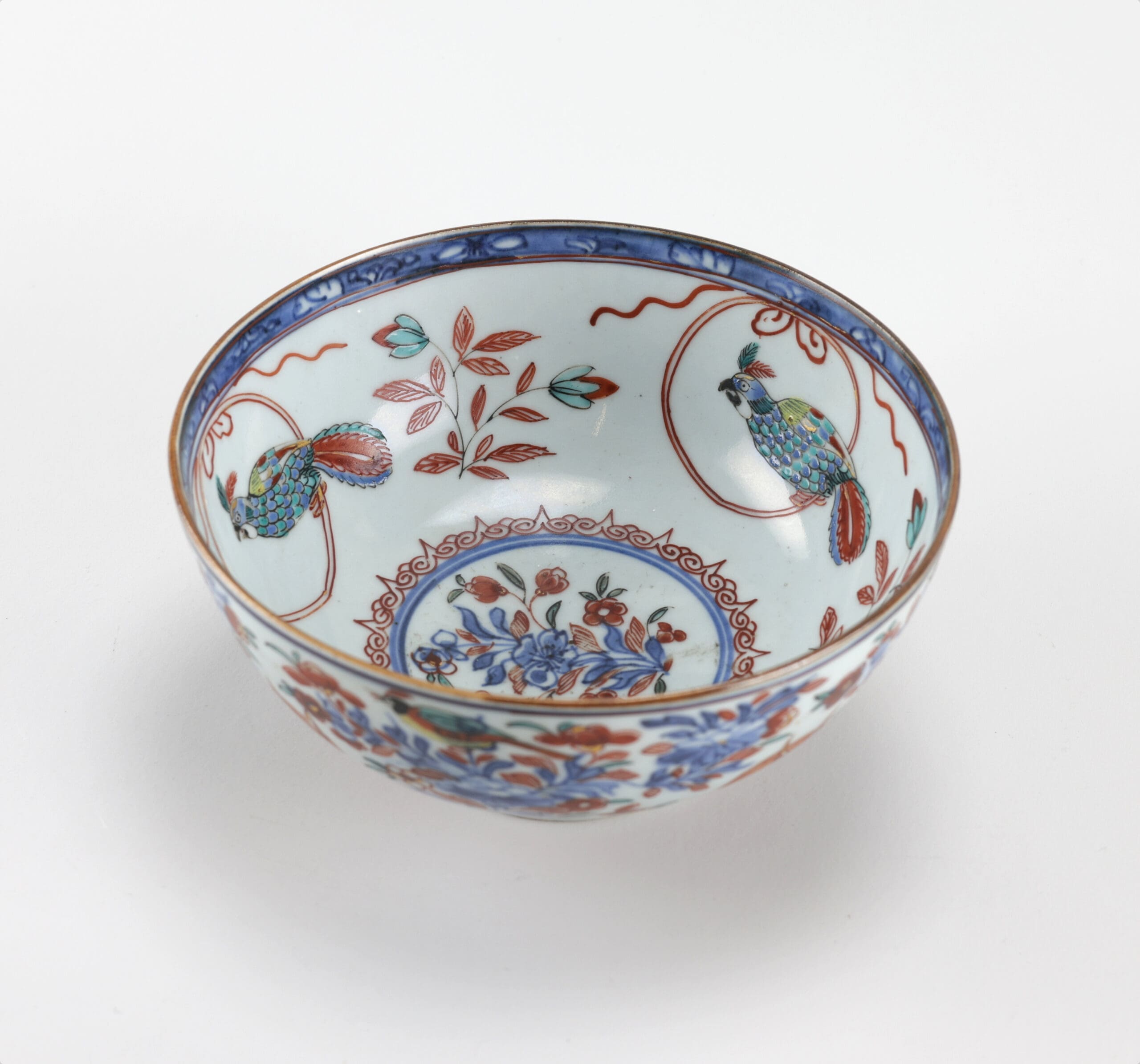 Amsterdam Fur bowl with parrots, butterflies and rabbit - China 18th century - detail photo