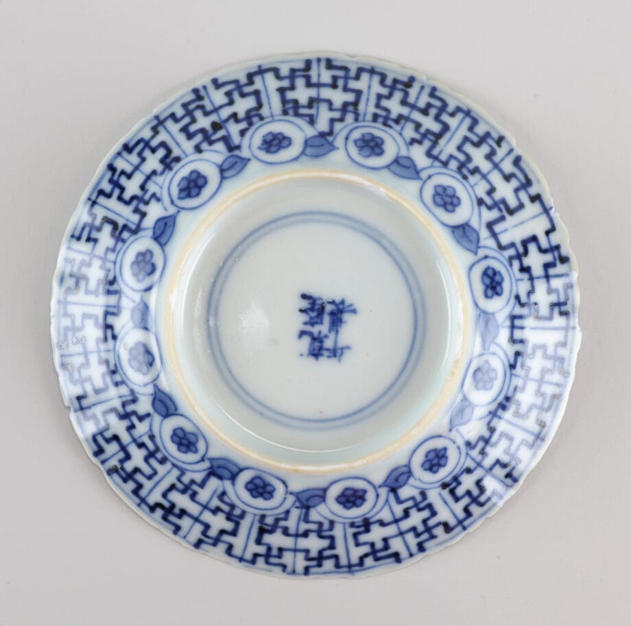 Set of Kangxi plates blue and white with garden scene (marked) - 11.5 cm - 17th century - Vergulde Kat