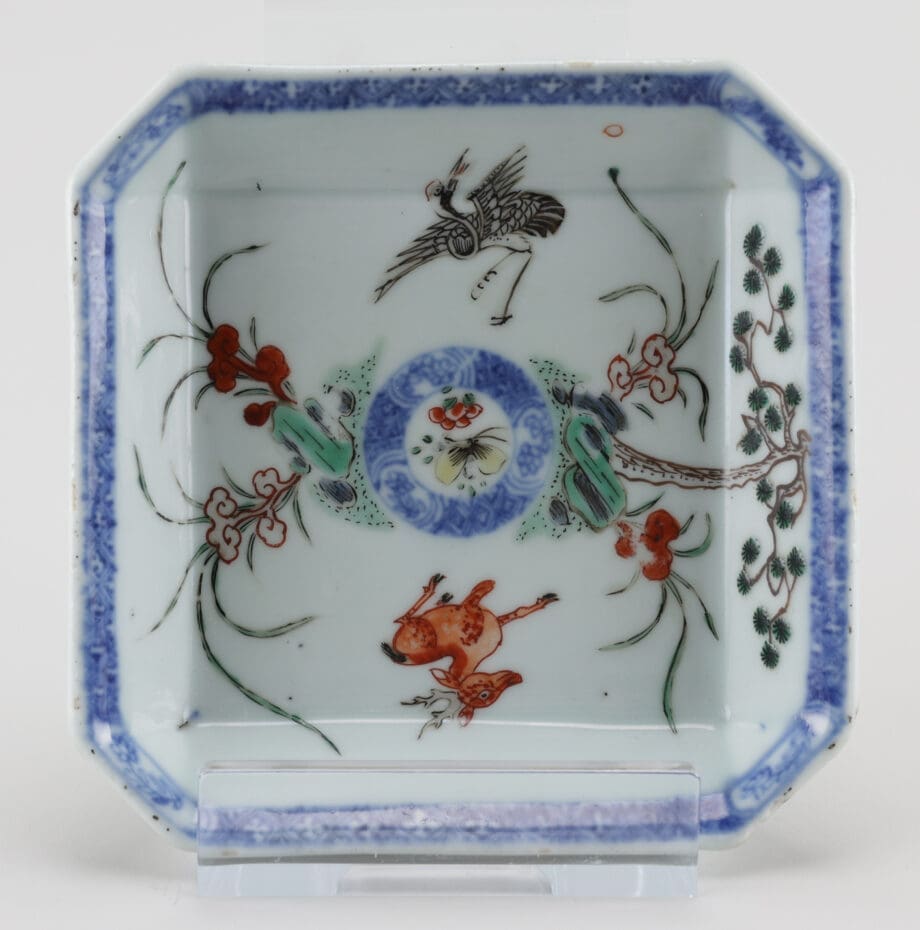Assiette Kangxi « Famille Verte » avec cerf et grue – 12,6 cm – Vergulde Kat