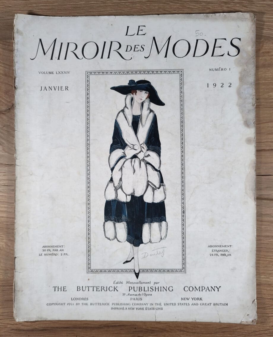Le Miroir des Modes - January 1922, No. 1 | Vintage French Fashion Magazine with Illustration by Darly - Vergulde Kat