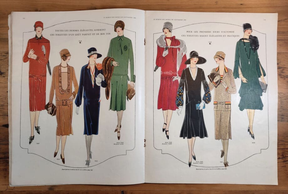 Le Miroir des Modes – September 1926 | Vintage Franse Mode Illustratie van Pearl L. Hill – Vergulde Kat