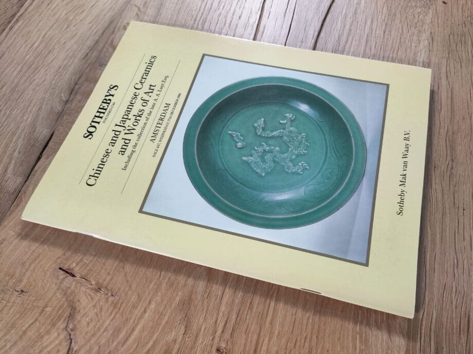 Sotheby’s catalogus Chinese & Japanese Ceramics 1986, A.A. Luyt – Vergulde Kat