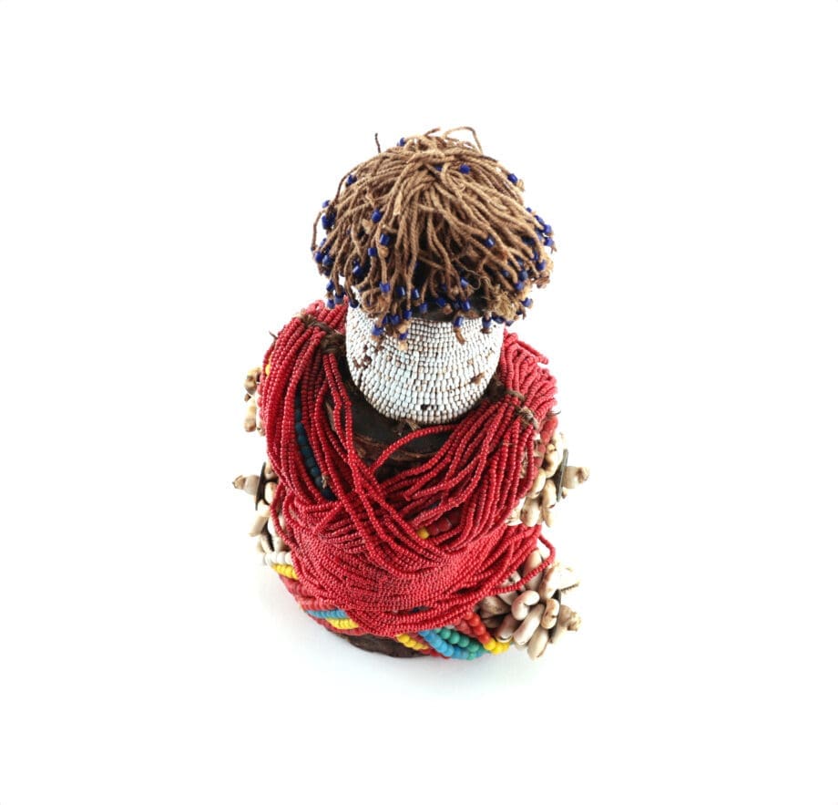 Statua degli antenati Fali del Camerun con perline e conchiglie – 25 cm – Vergulde Kat