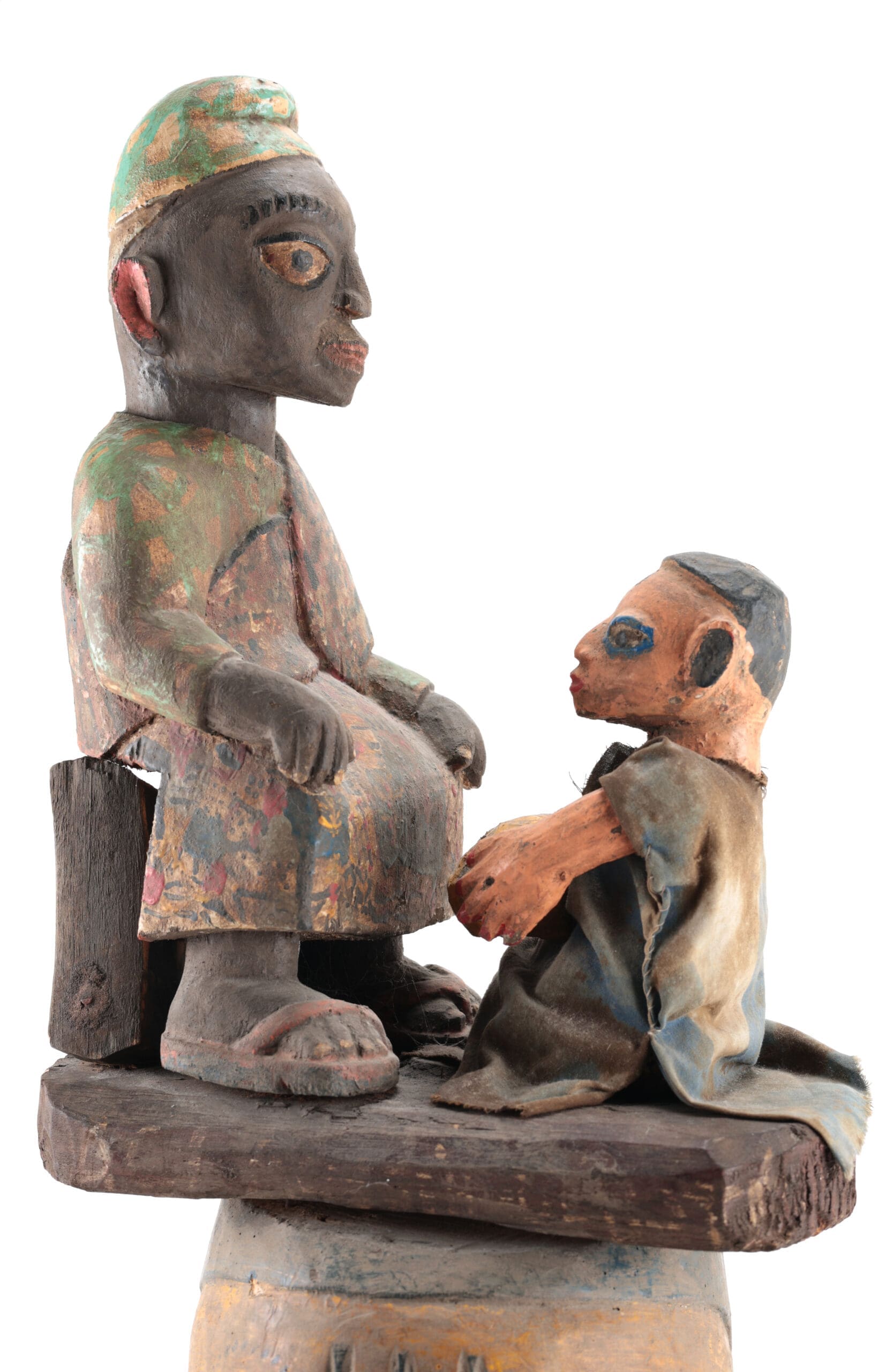 Masque-casque Gelede yoruba avec figures mobiles – Nigeria – photo de détail