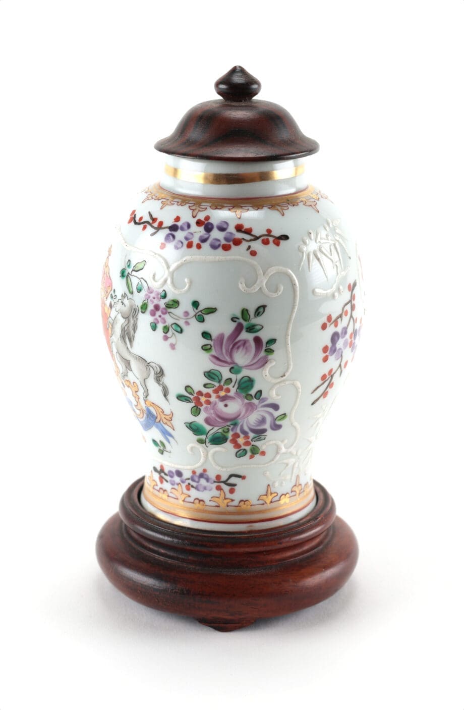 Porcelain tea caddy - French Samson - late 19th century - Imari decor - gilt - oriental figures - Vergulde Kat