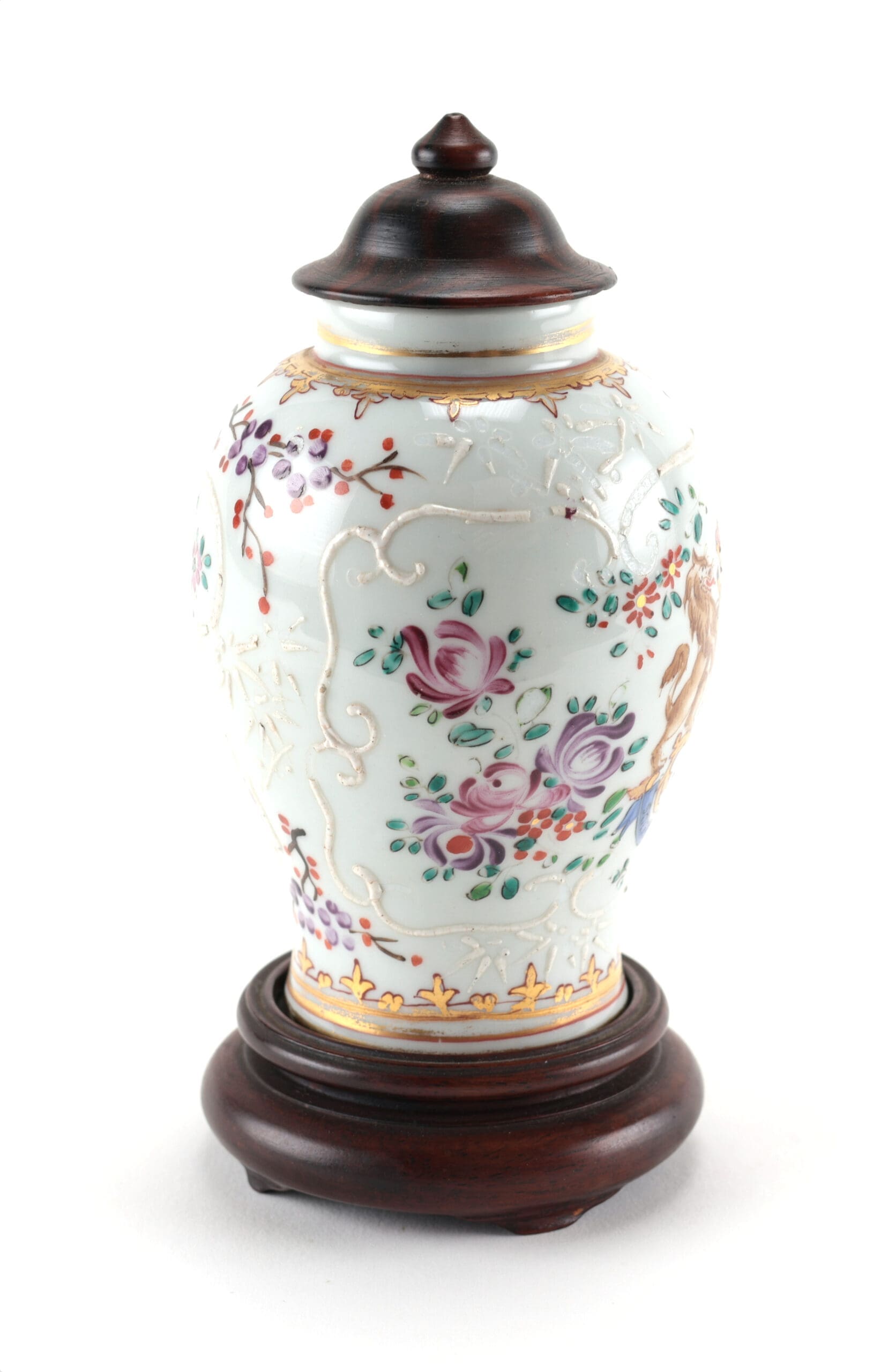 Porcelain tea caddy - French Samson - late 19th century - Imari decor - gilt - oriental figures - detail photo