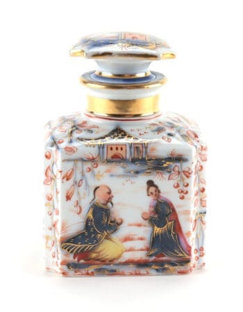 Porseleinen theebus – Samson, Frankrijk – eind 19e eeuw – Imari decor – verguld – oosterse figuren – detailfoto