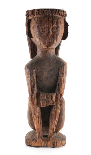 Hampatong statue of a woman - Dayak, Borneo (Indonesia) - detail photo