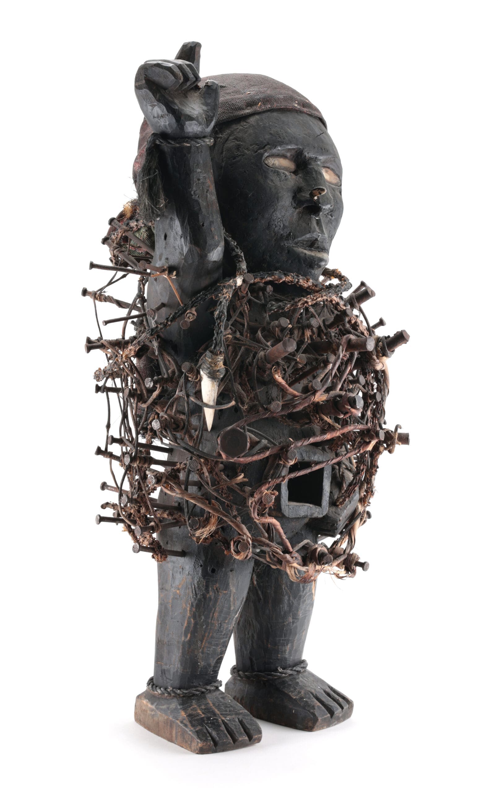 Grote Kongo Nkisi nkondi met spijkers – ca. 1900 – detailfoto