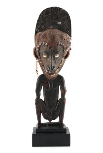 Sepik hook with terracotta face - Papuan tribal art - detail photo
