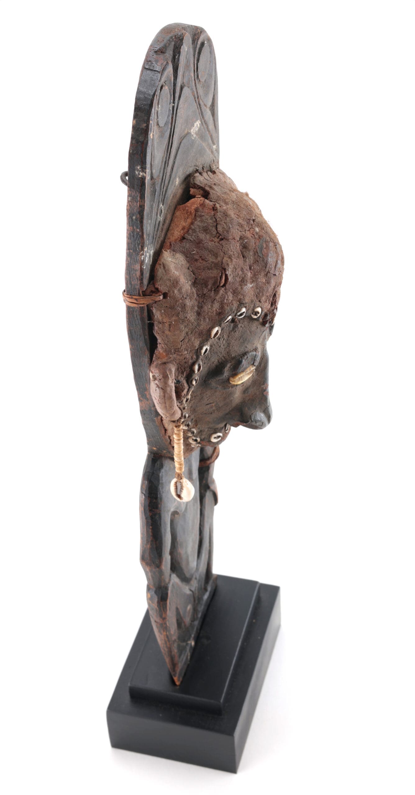 Sepik hook with terracotta face - Papuan tribal art - detail photo