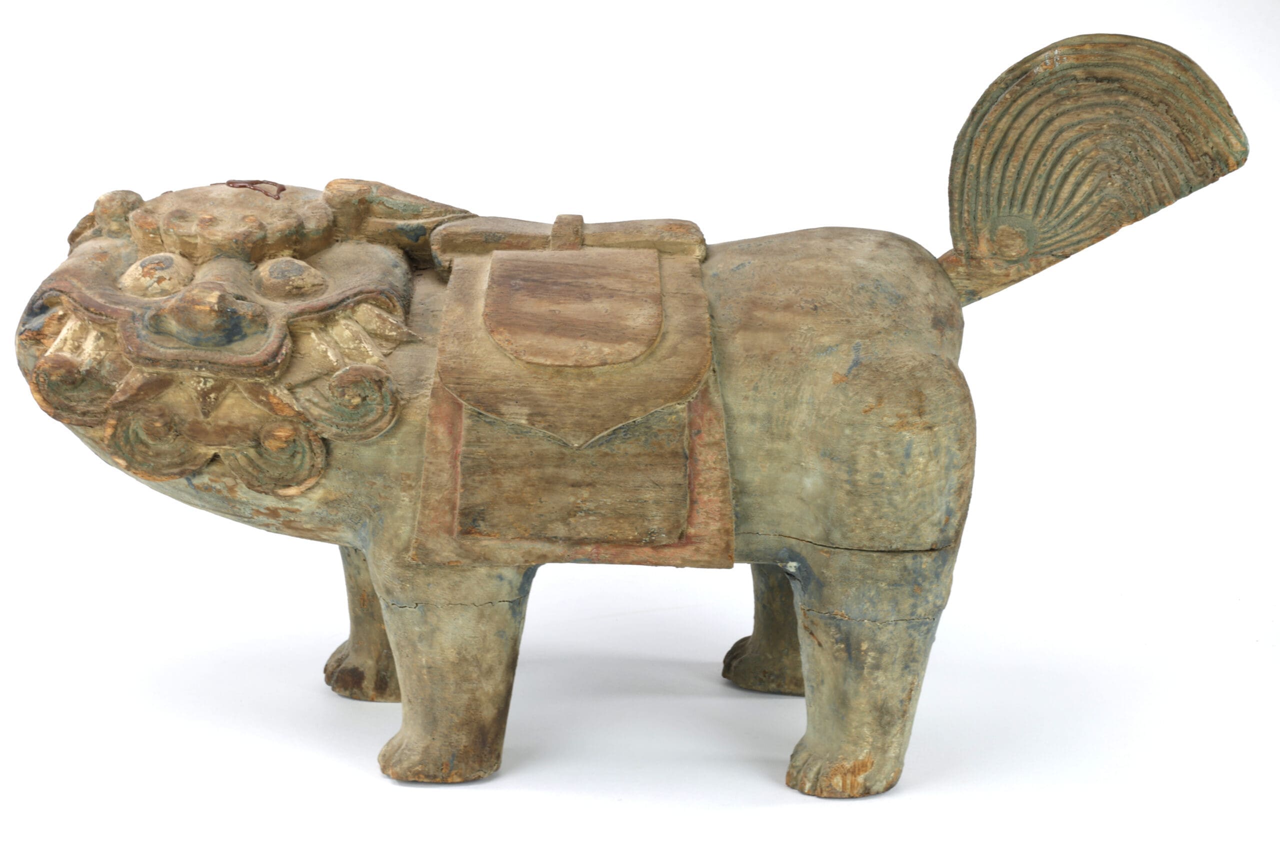 Ensemble de deux lions de temple chinois (chiens de F o) – bois – XVIIIe–XIXe siècle – avec sceau d’exportation Jian Ding – photo de détail