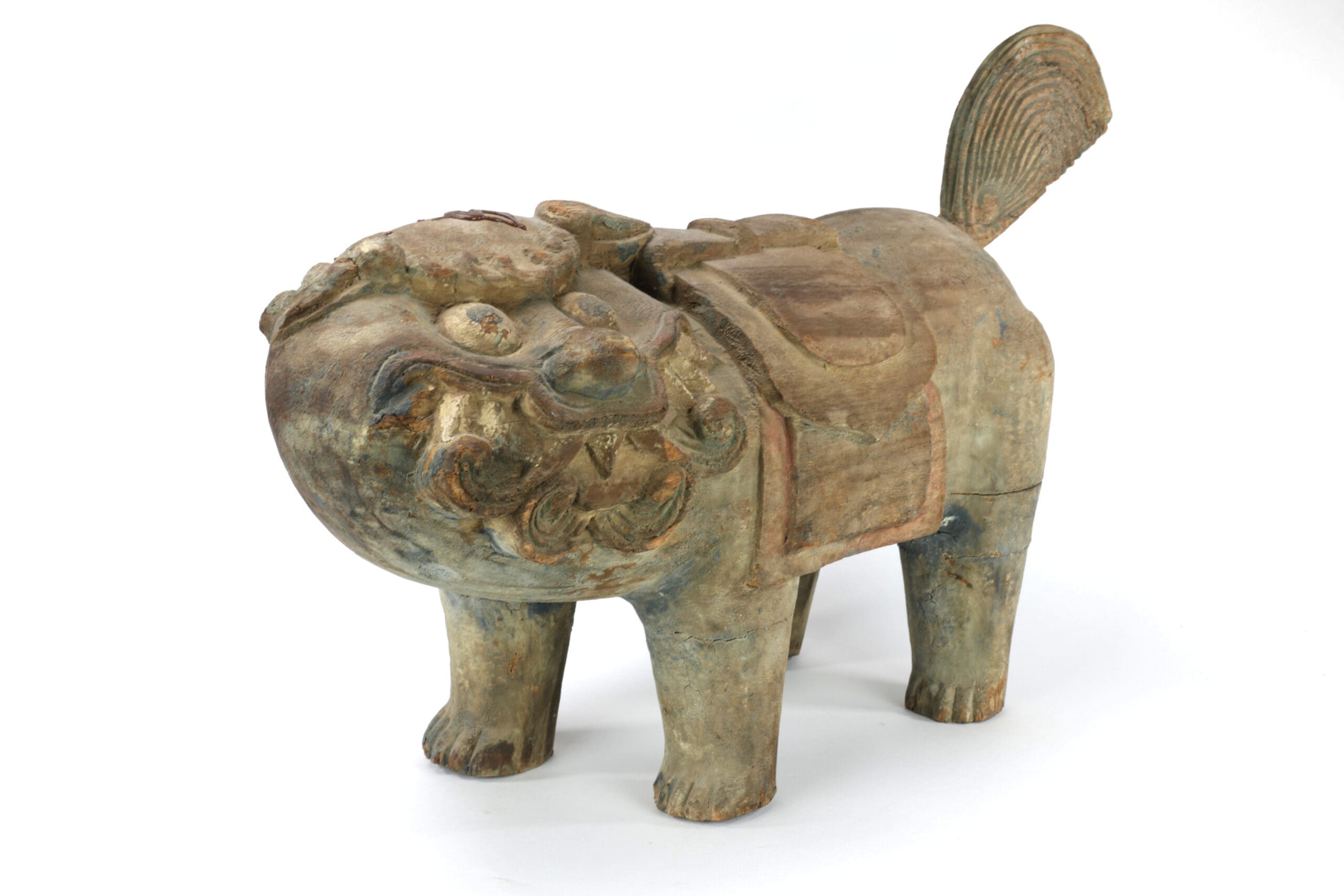 Ensemble de deux lions de temple chinois (chiens de F o) – bois – XVIIIe–XIXe siècle – avec sceau d’exportation Jian Ding – photo de détail