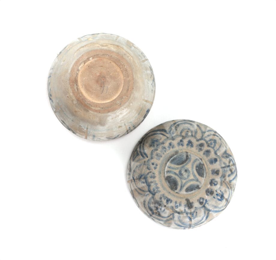 Annamese blau-weiße Schatulle mit Deckel – Chu Đậu-Keramik – Vietnam – 15.–16. Jahrhundert – Lê-Dynastie – Vergulde Kat