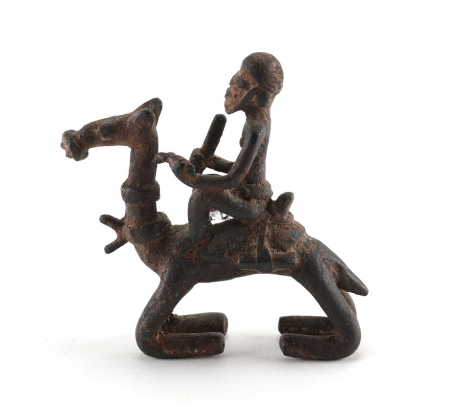 Set of three Dogon bronze statues - Mali - horseman, camel and standing figure - Vergulde Kat
