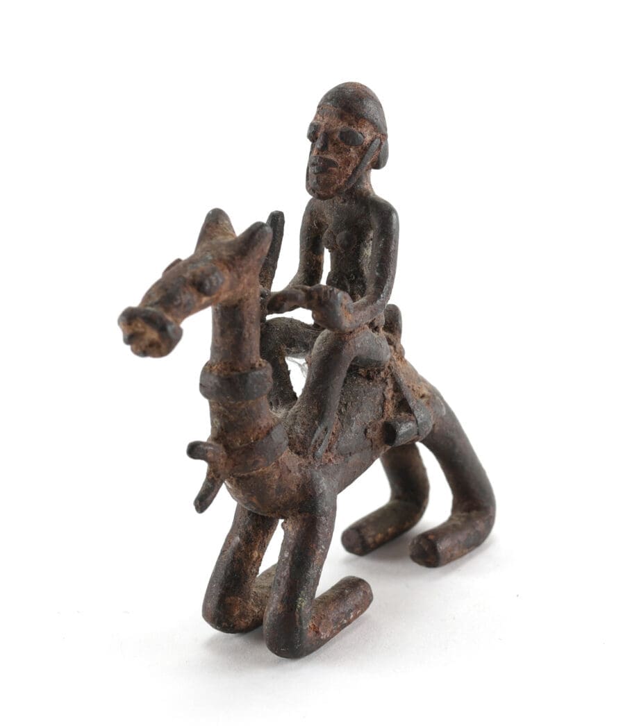 Set of three Dogon bronze statues - Mali - horseman, camel and standing figure - Vergulde Kat