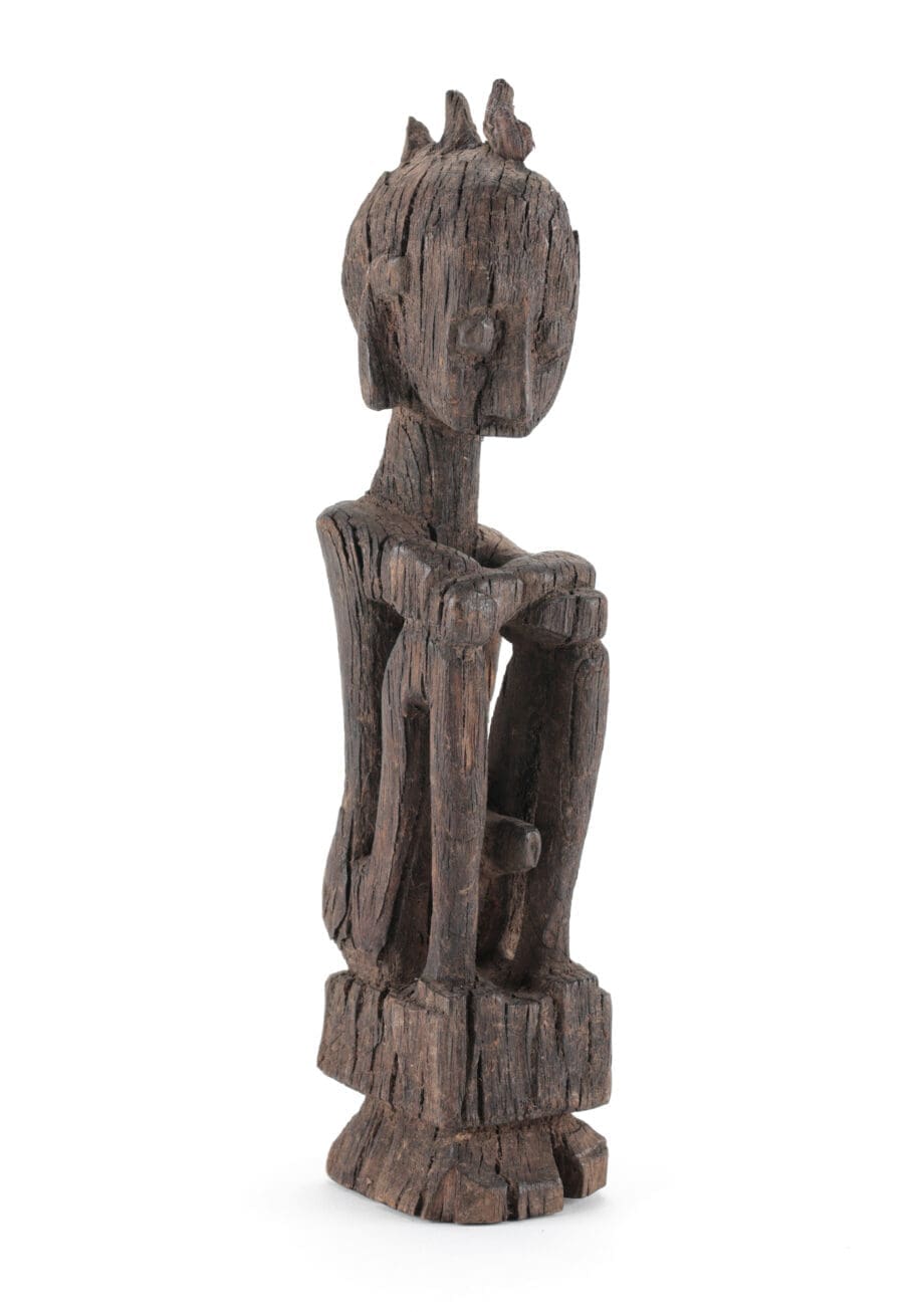 Ahnenfigur aus Leti oder Tanimbar – Molukken (Indonesien) – Sammlung Jac Hoogerbrugge – Vergulde Kat